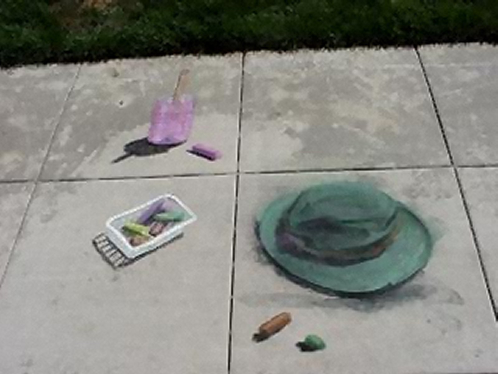 2004: hat, chalk, can: all illusion!