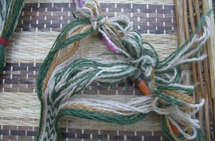 tablet-weaving illustration